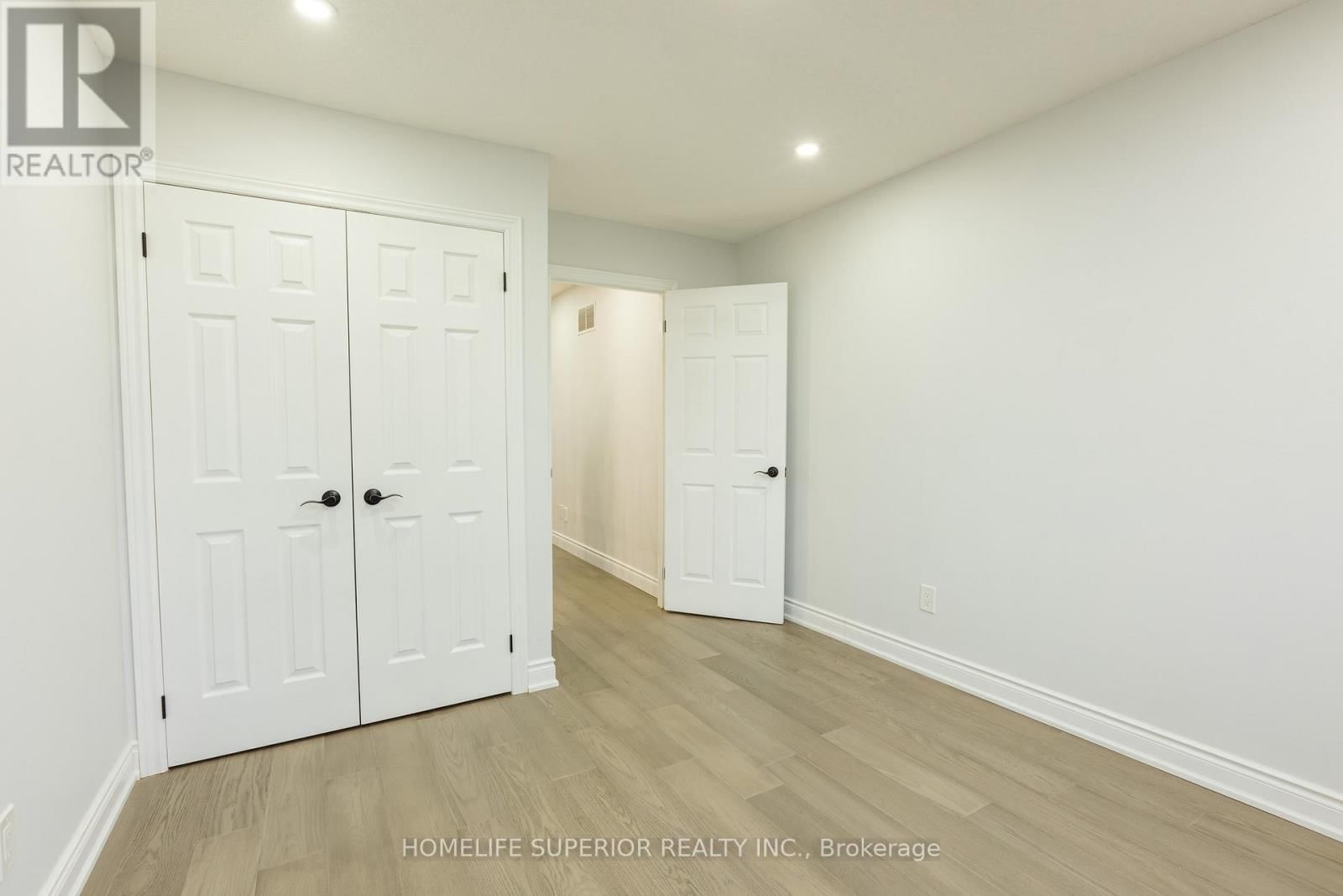 95 CLUNE PLACE Image 18