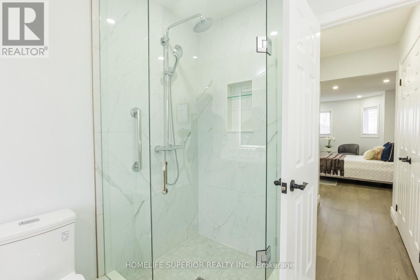 95 CLUNE PLACE Image 26