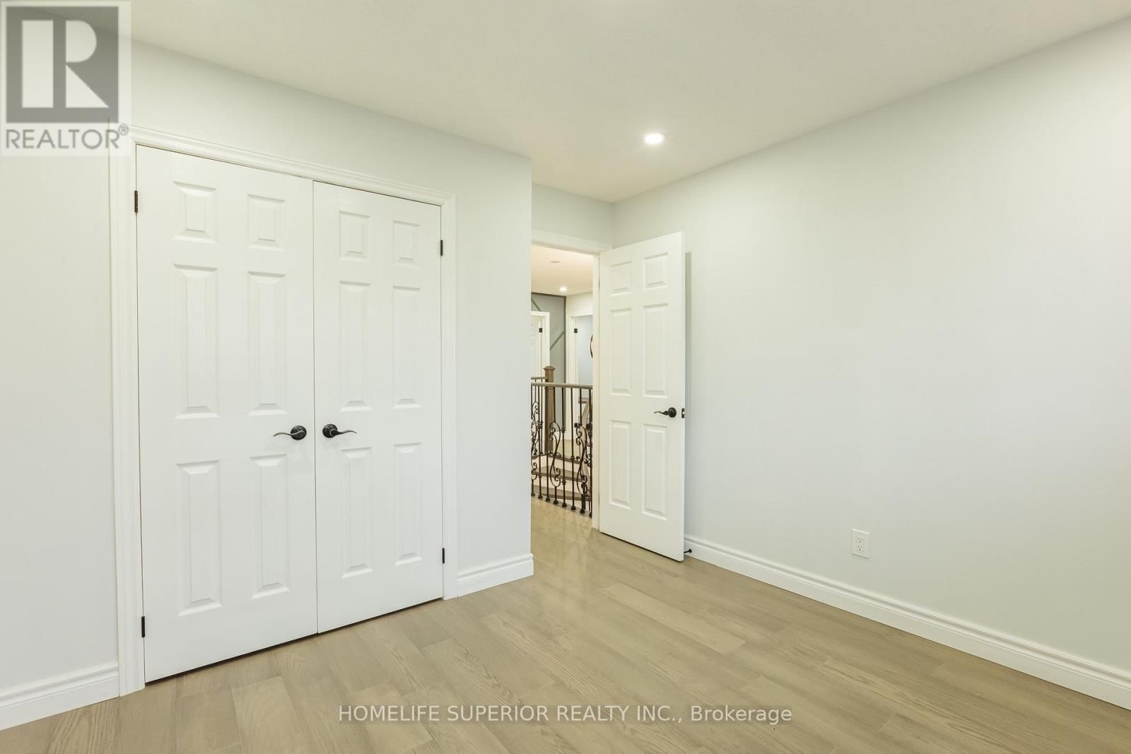 95 CLUNE PLACE Image 30