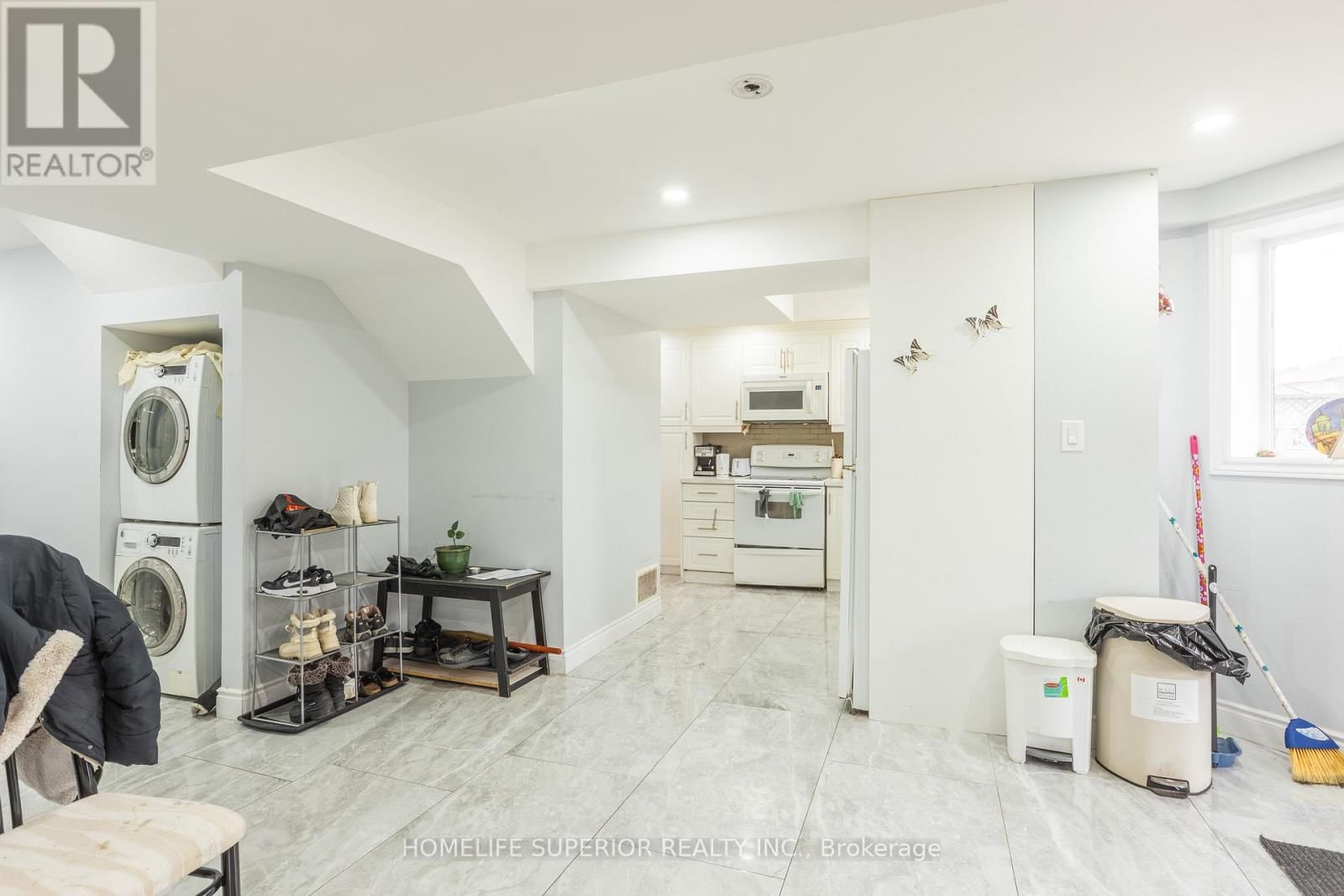 95 CLUNE PLACE Image 37