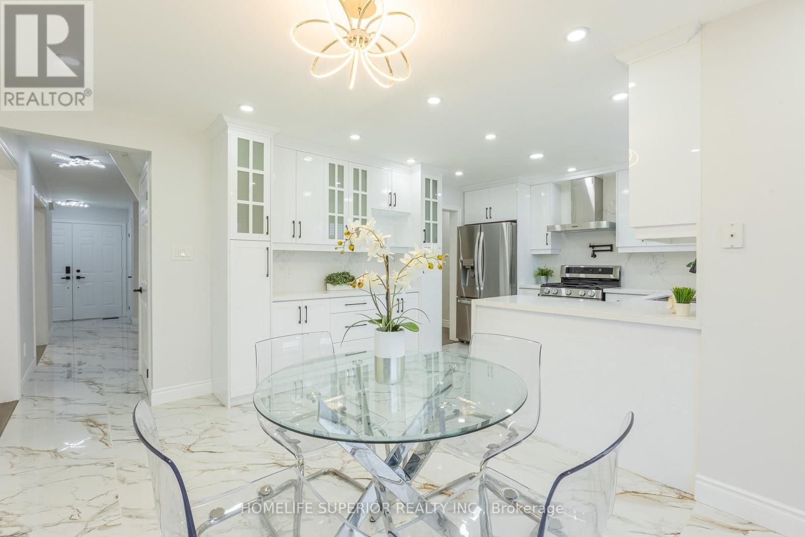 95 CLUNE PLACE Image 8