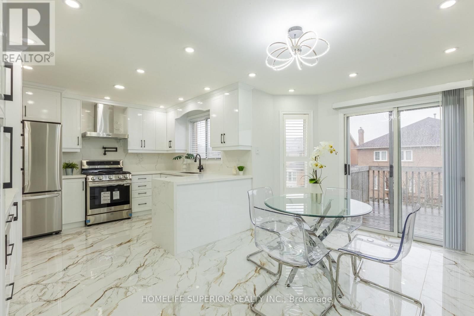 95 CLUNE PLACE Image 9