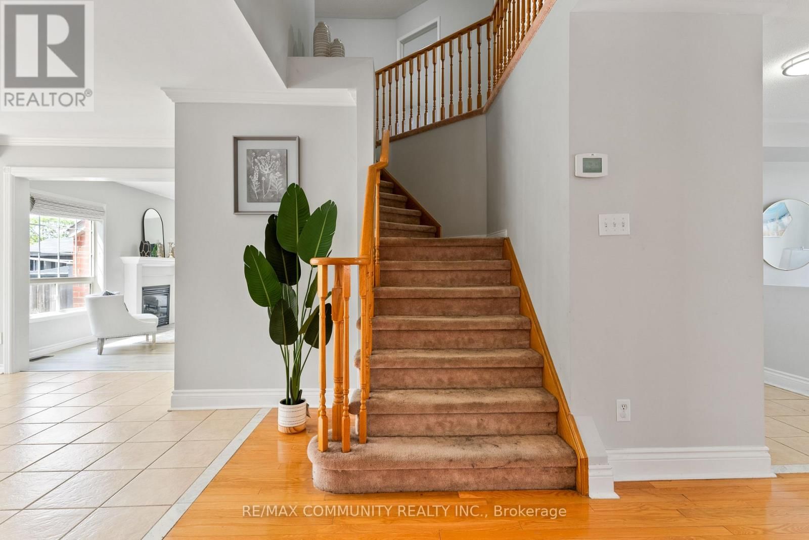 1081 LANGFORD STREET Image 17