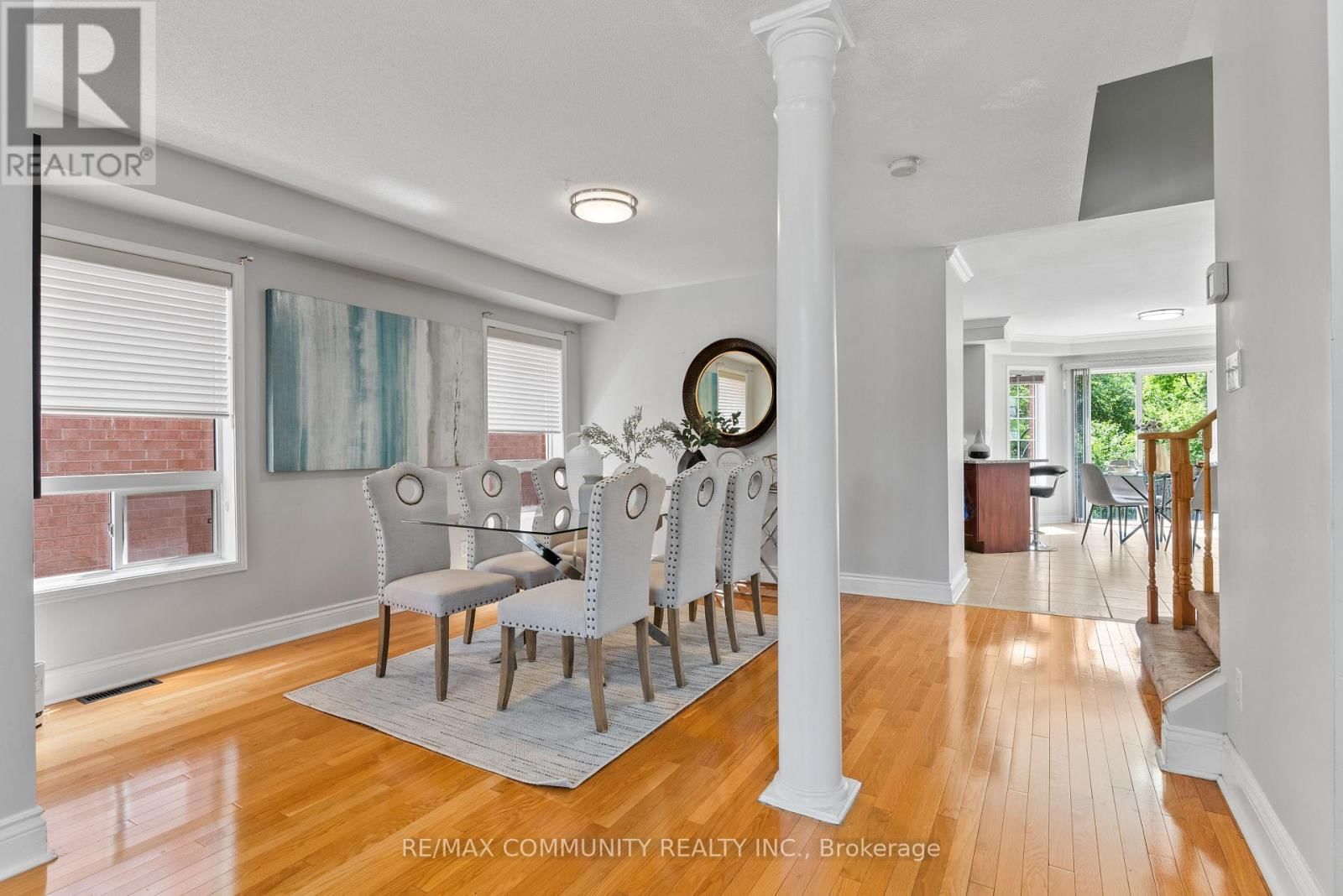 1081 LANGFORD STREET Image 18