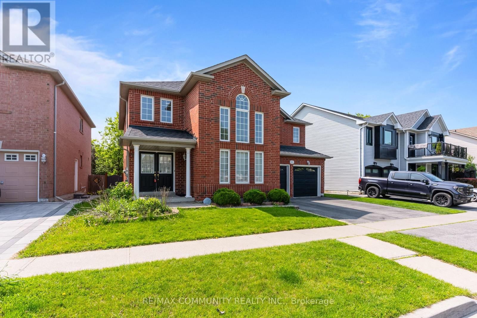 1081 LANGFORD STREET Image 2