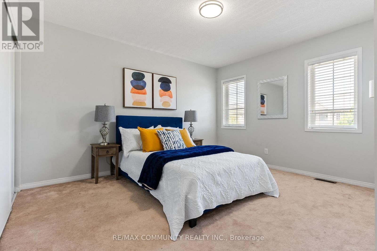 1081 LANGFORD STREET Image 25