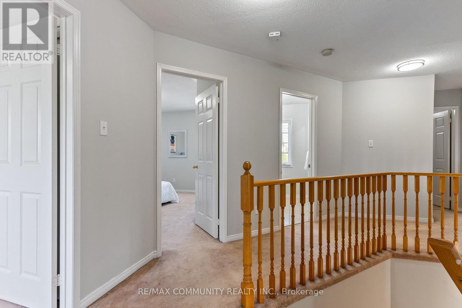 1081 LANGFORD STREET Image 34