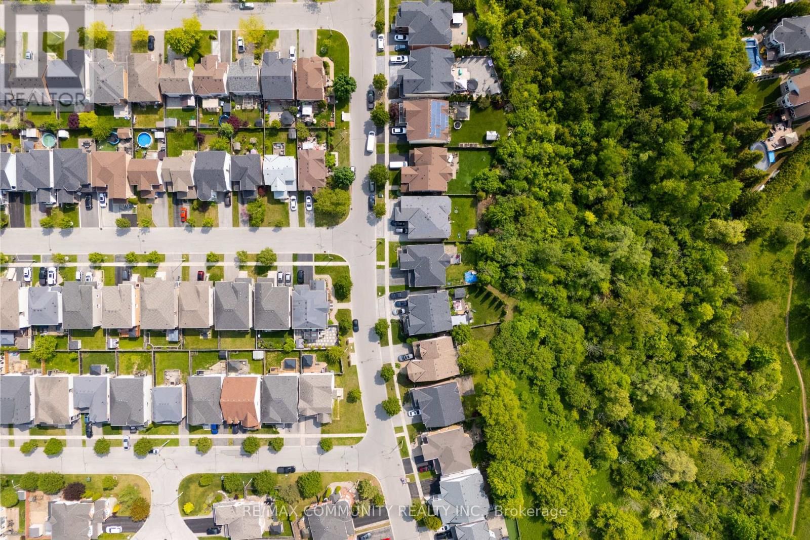 1081 LANGFORD STREET Image 47