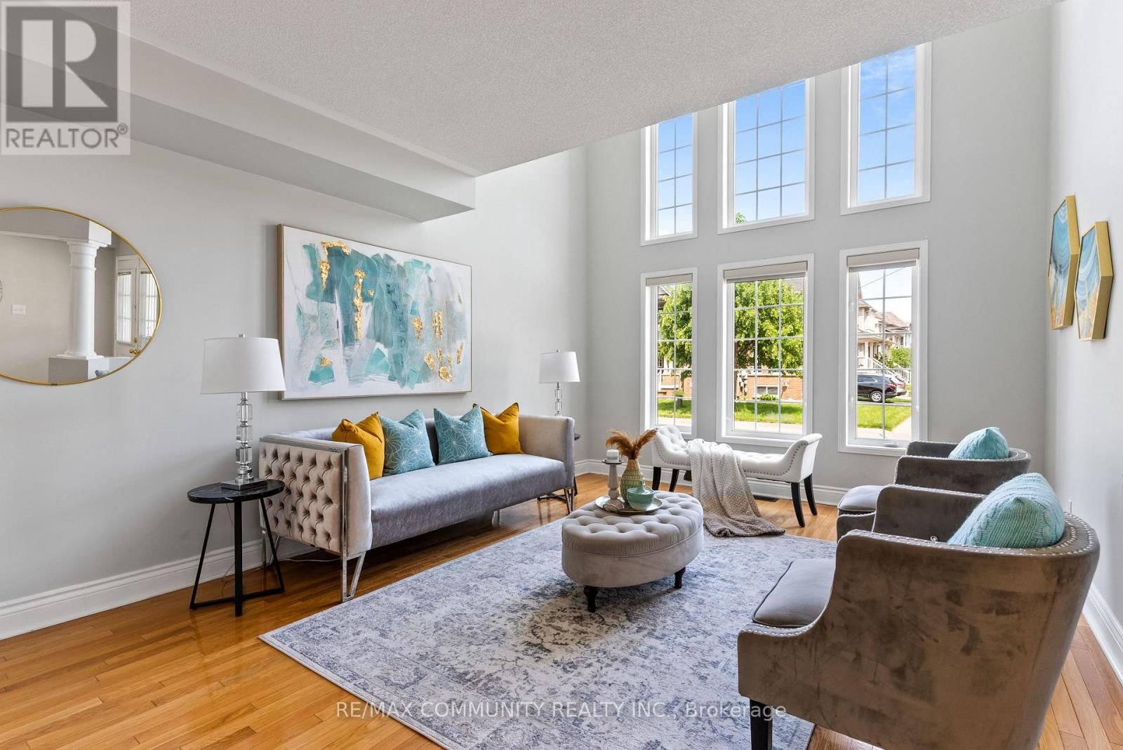 1081 LANGFORD STREET Image 6