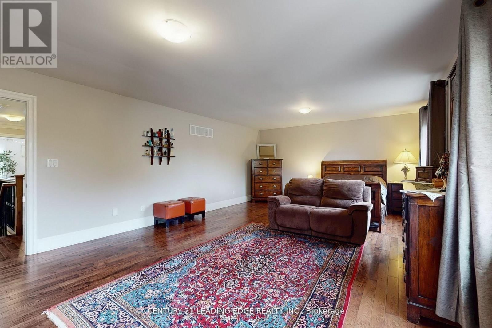 11 BELLVARE CRESCENT Image 15