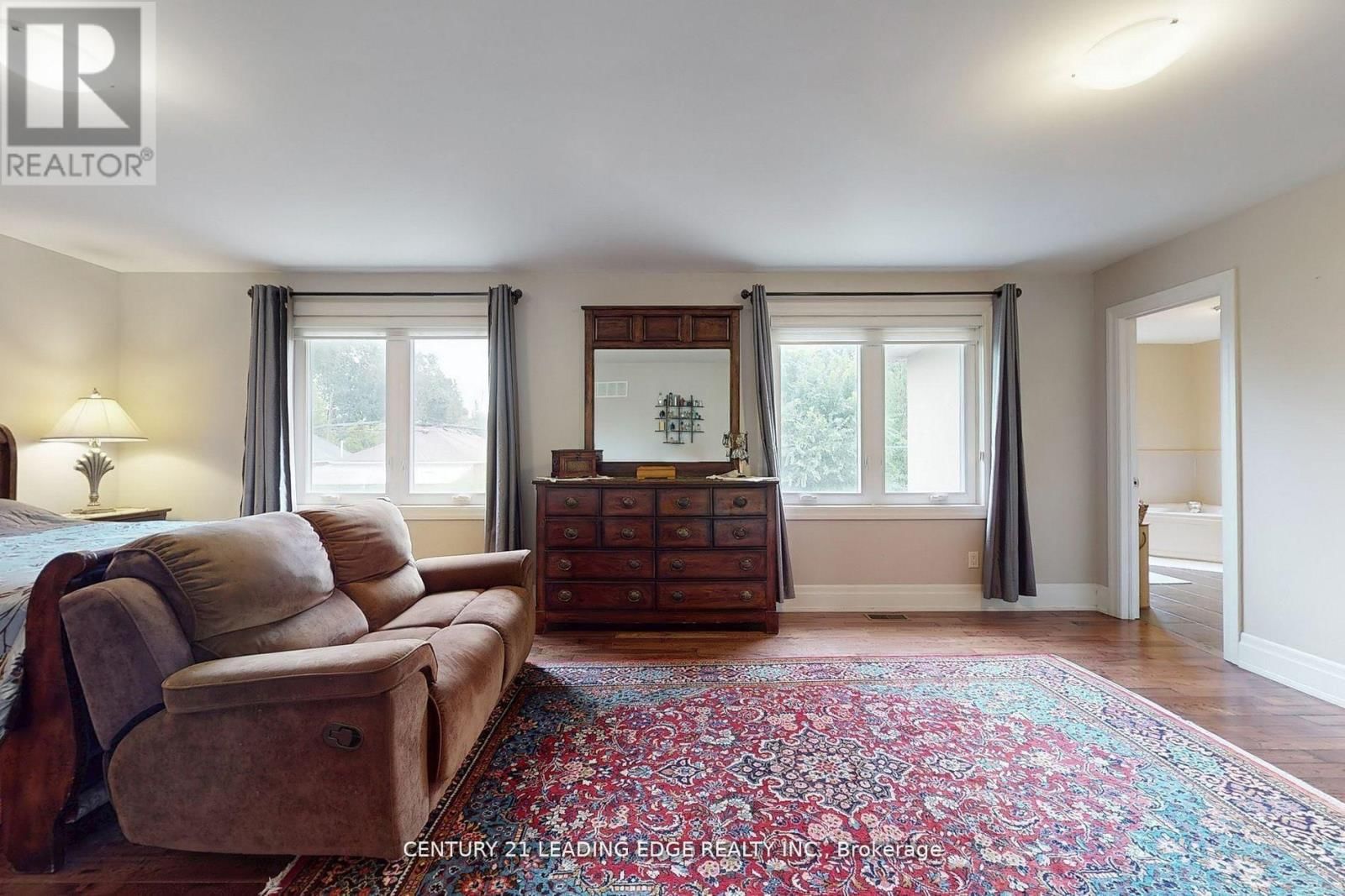 11 BELLVARE CRESCENT Image 16