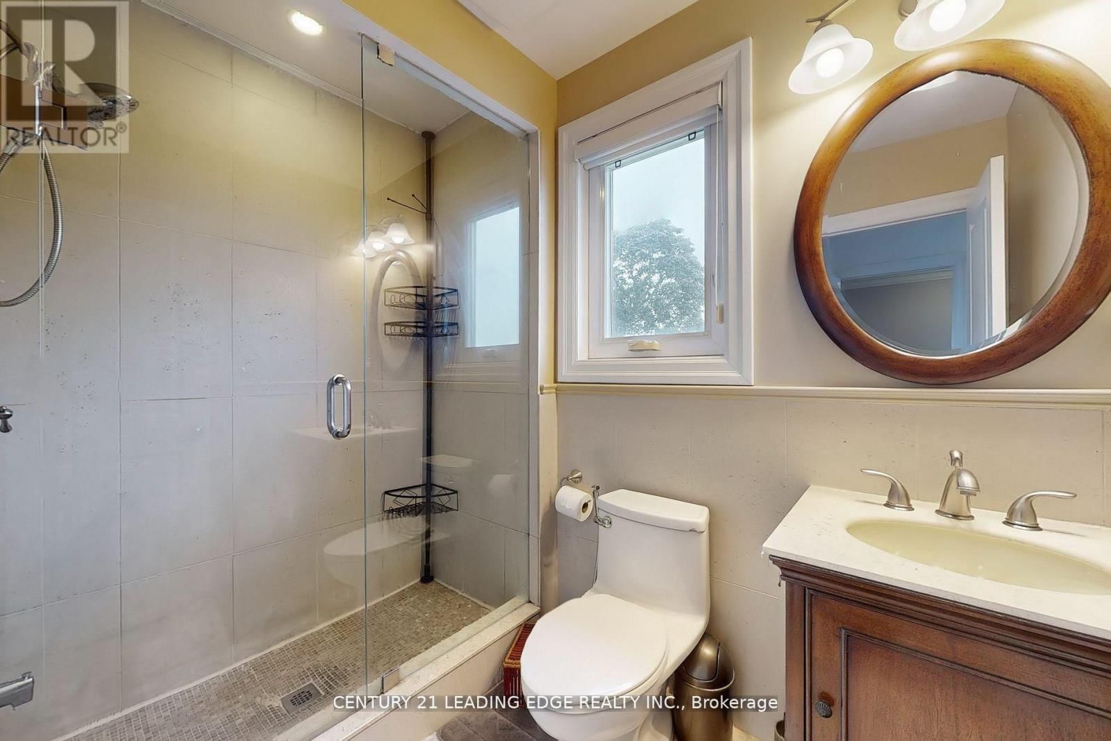 11 BELLVARE CRESCENT Image 23