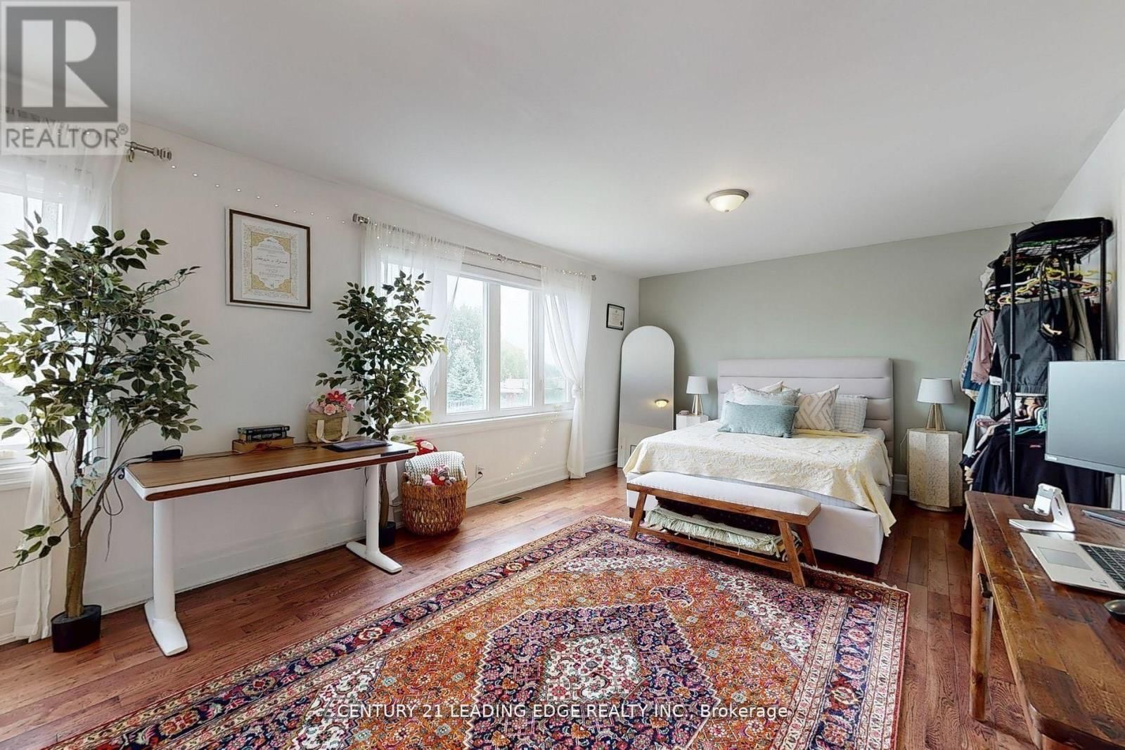 11 BELLVARE CRESCENT Image 24