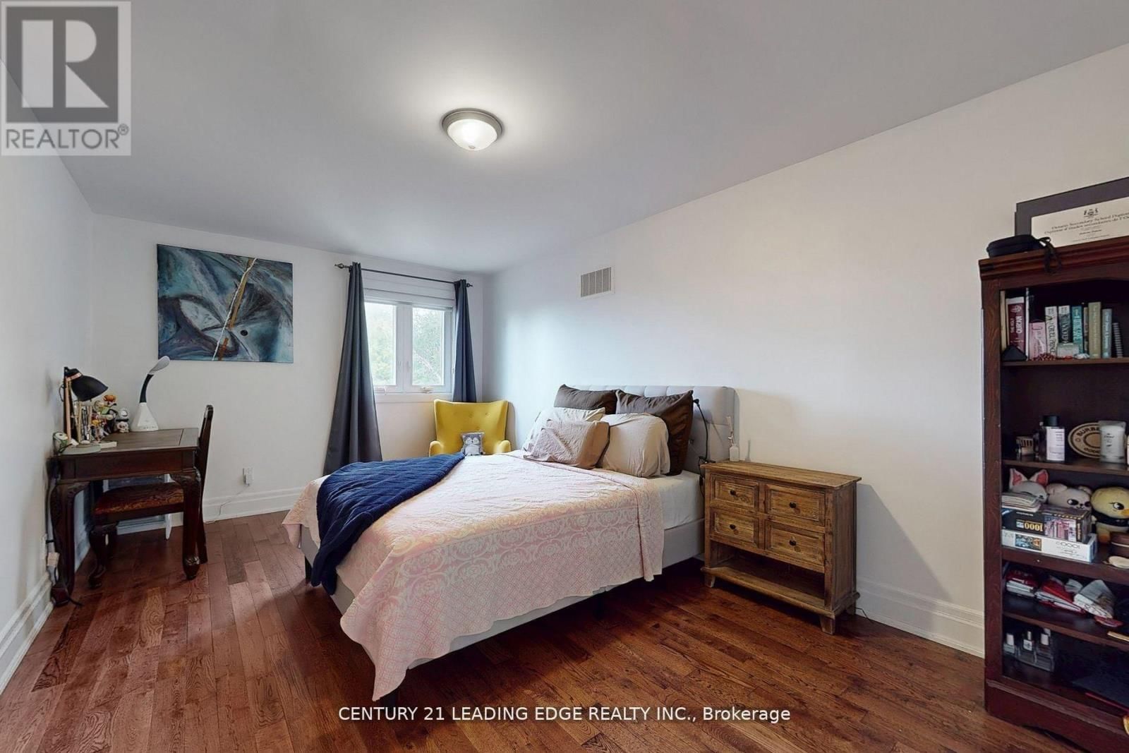 11 BELLVARE CRESCENT Image 29