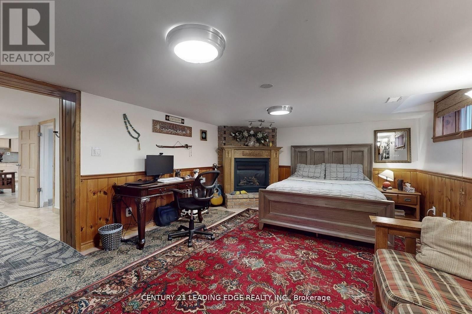 11 BELLVARE CRESCENT Image 36