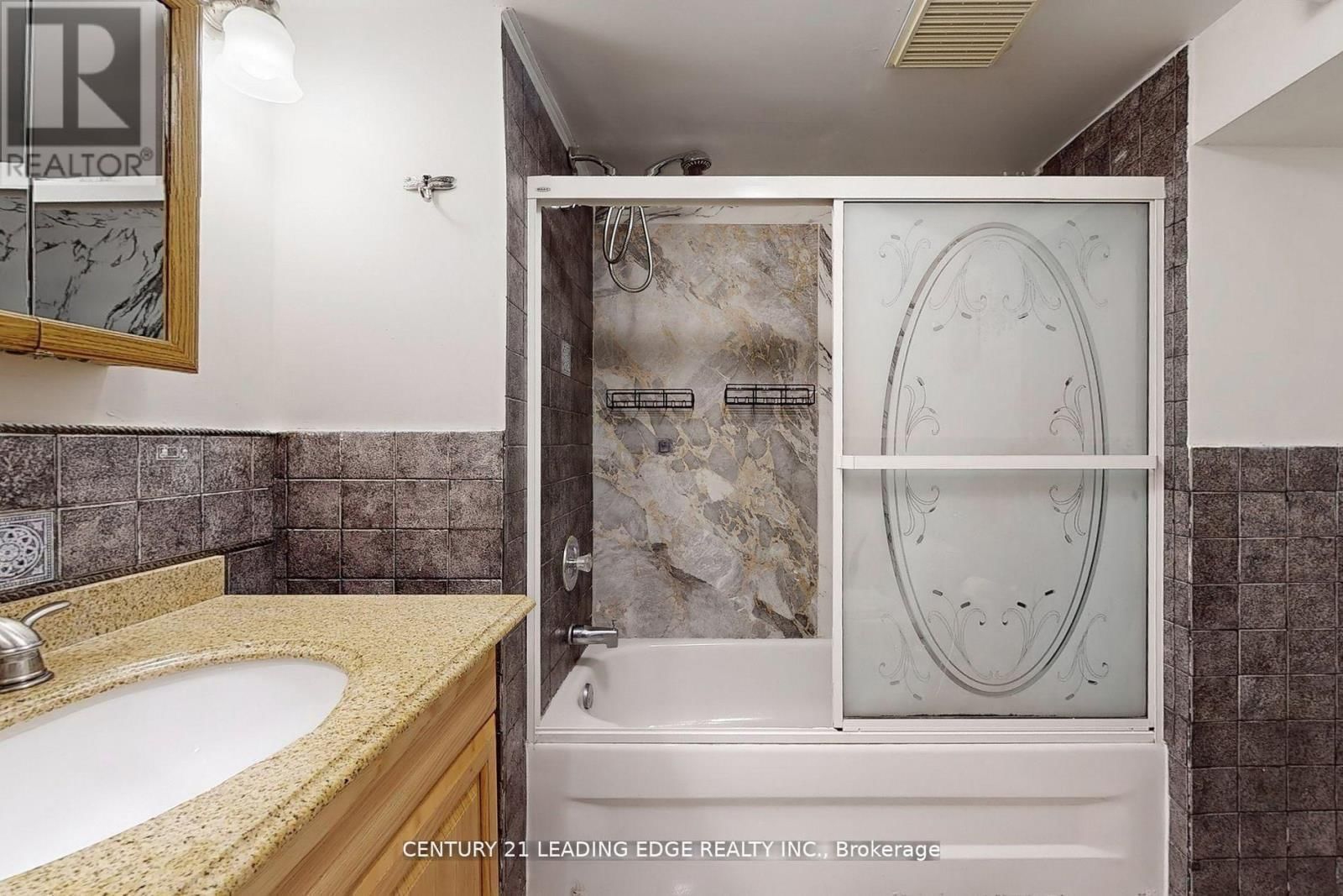 11 BELLVARE CRESCENT Image 38