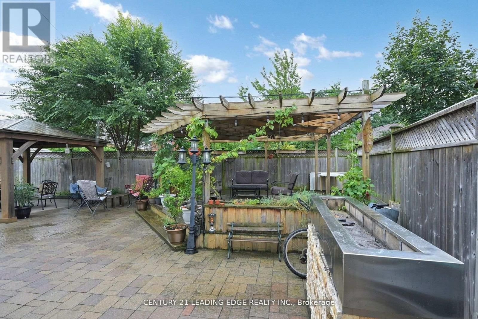 11 BELLVARE CRESCENT Image 47