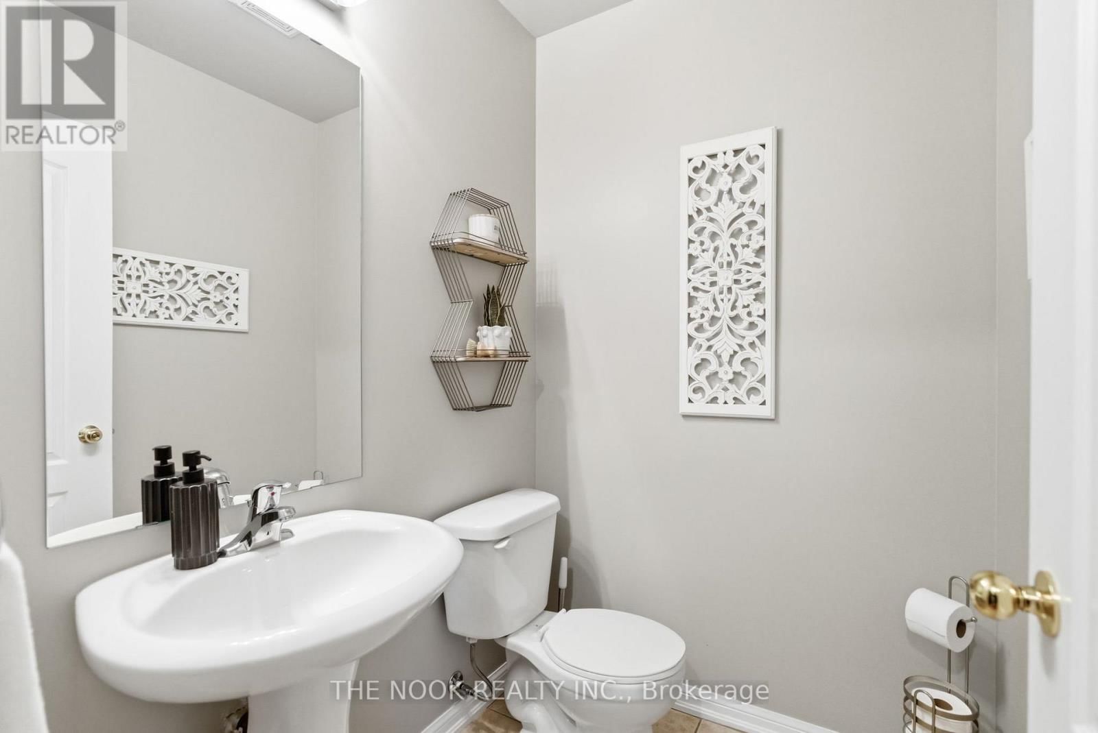 107 BARKDALE WAY Image 29