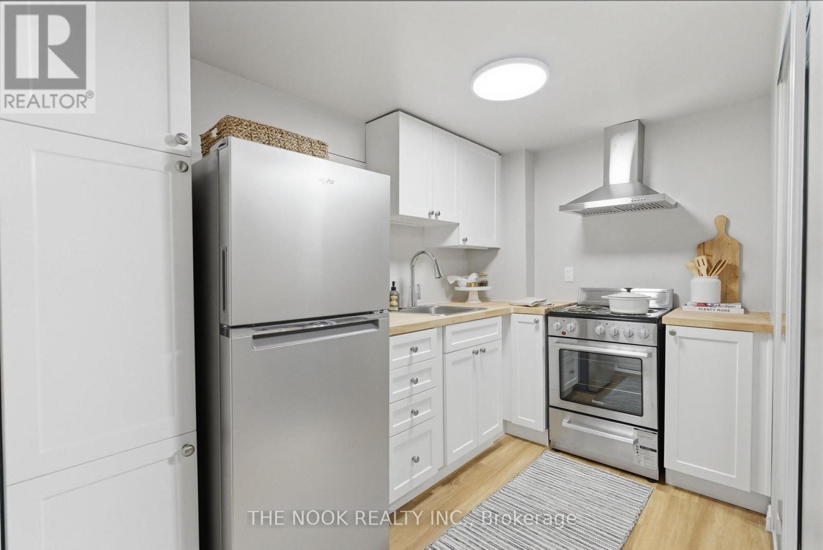 107 BARKDALE WAY Image 31