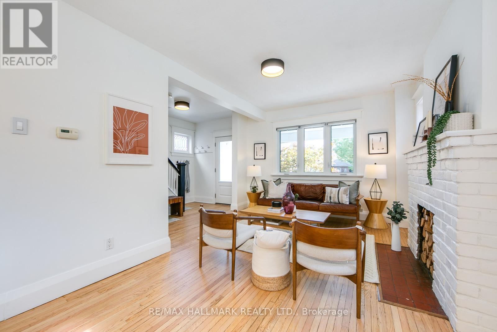 120 WARDEN AVENUE Image 10