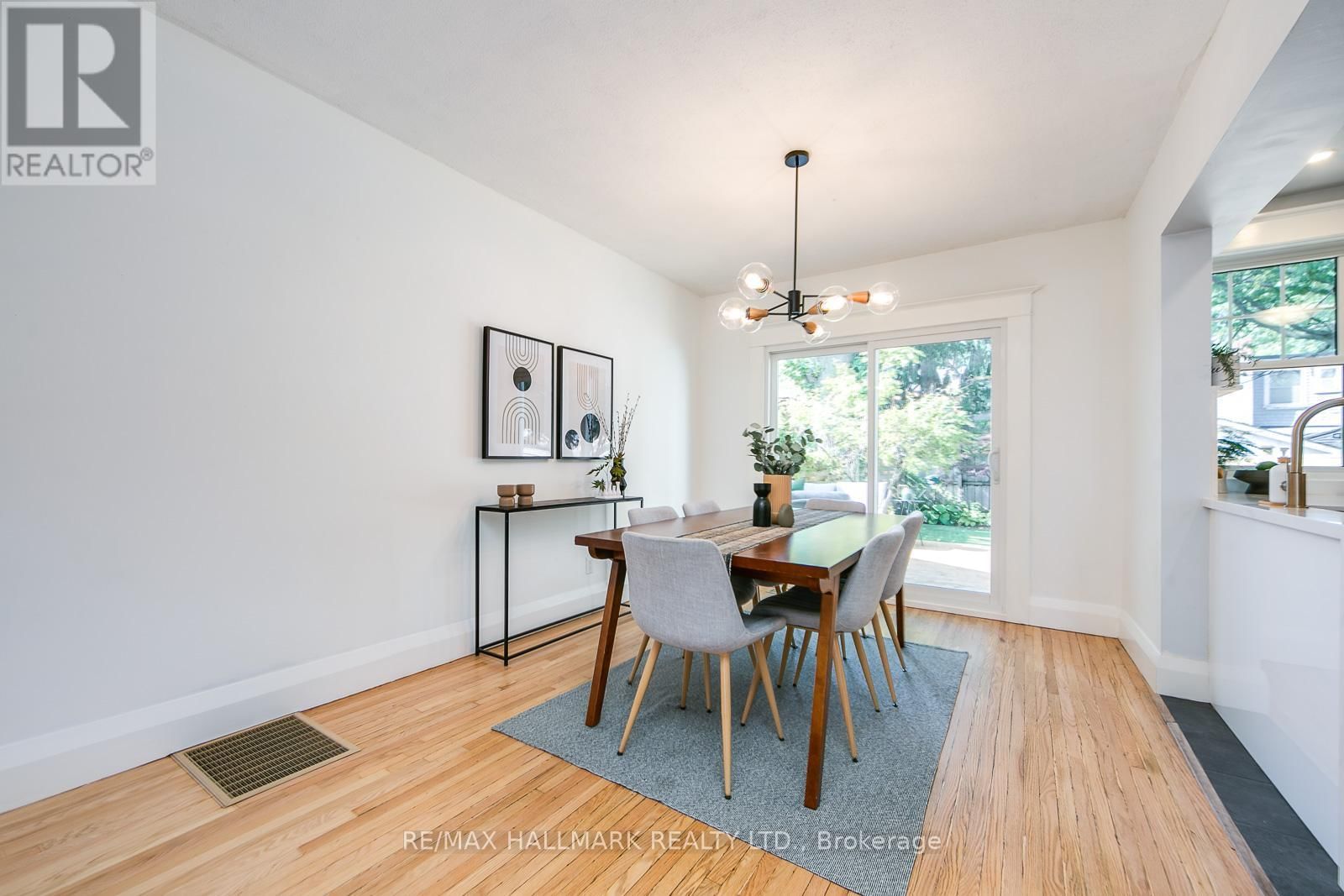 120 WARDEN AVENUE Image 14