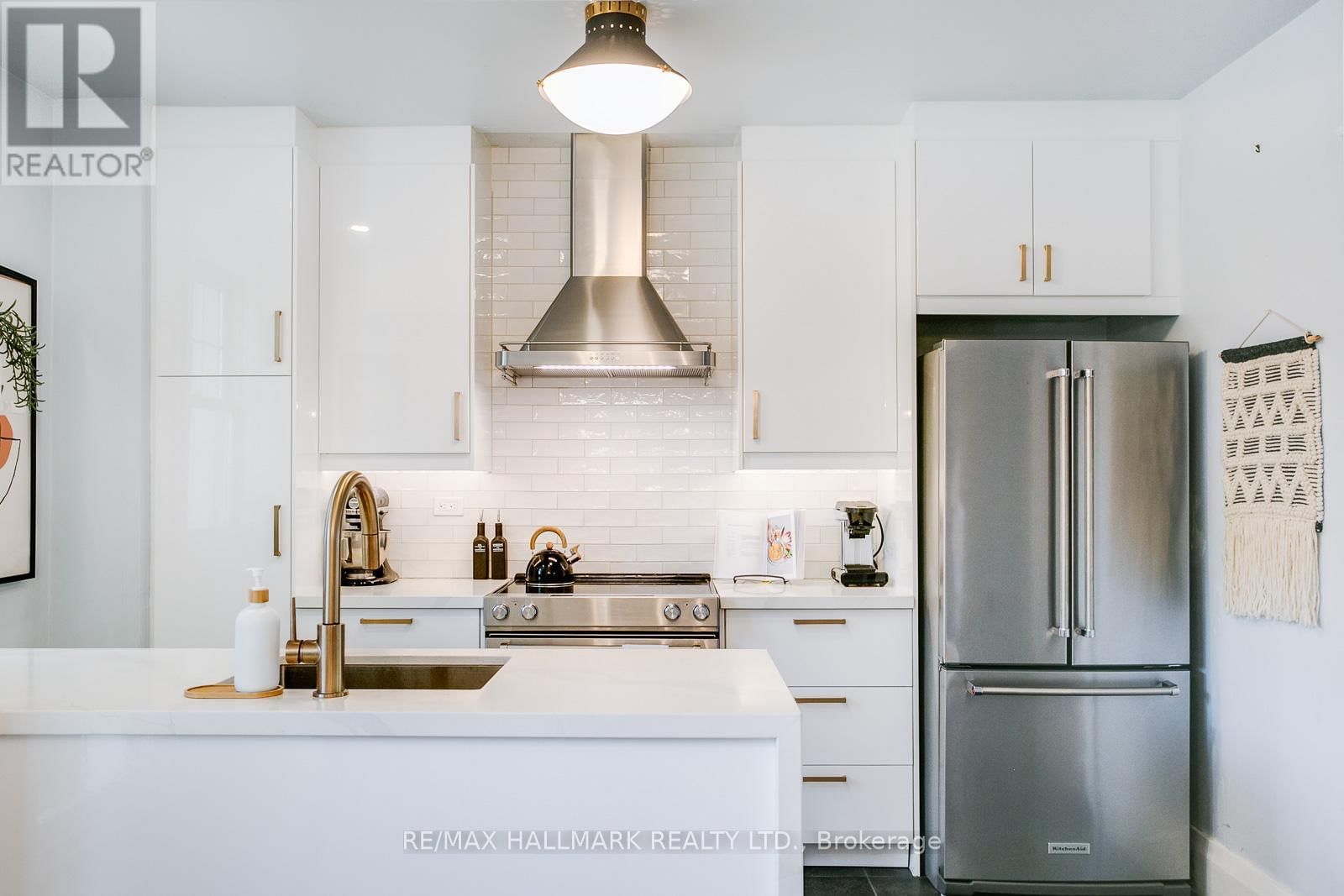 120 WARDEN AVENUE Image 18