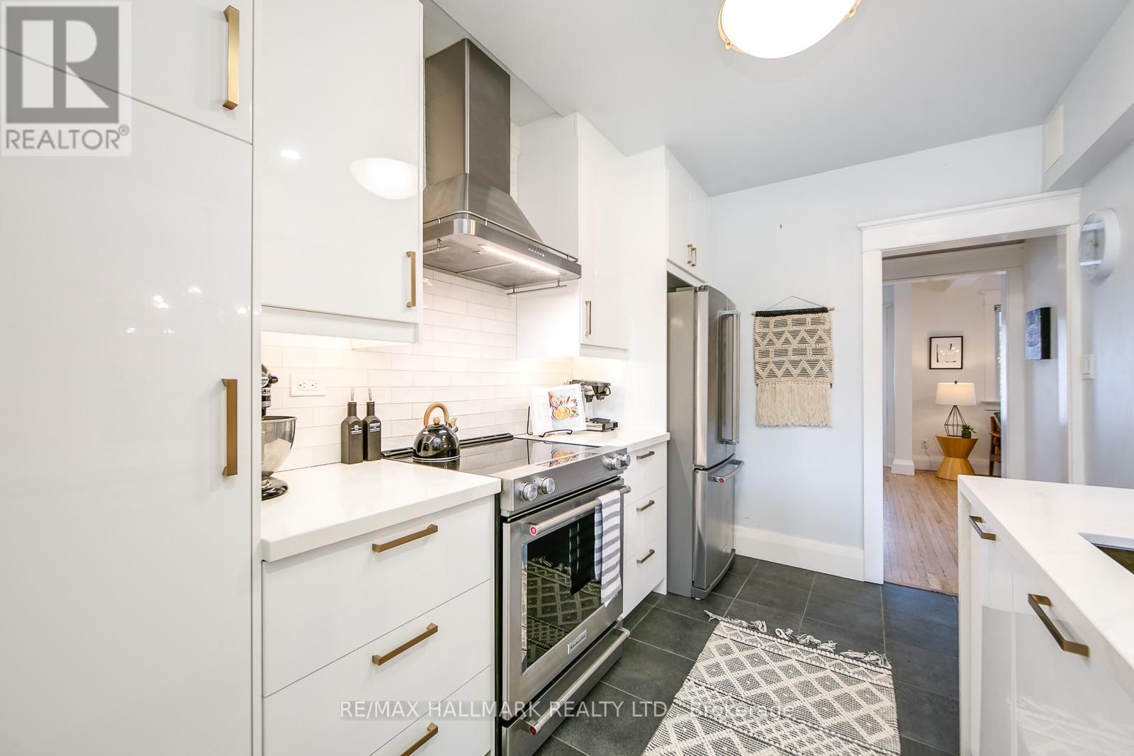 120 WARDEN AVENUE Image 22