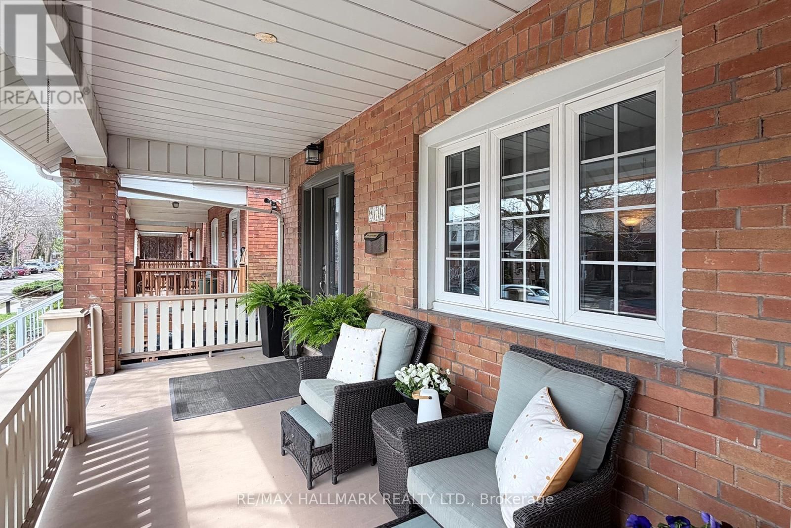 274 WOLVERLEIGH BOULEVARD Image 4