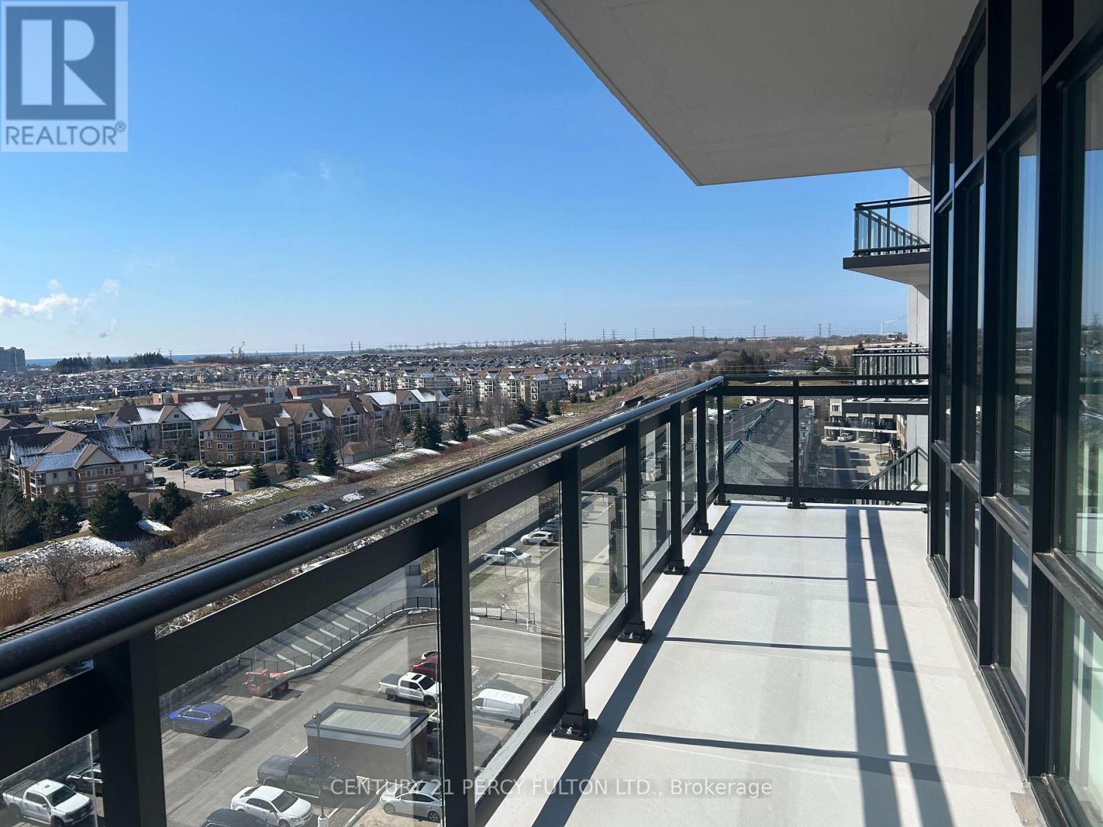 901 - 51 CLARINGTON BOULEVARD Image 10