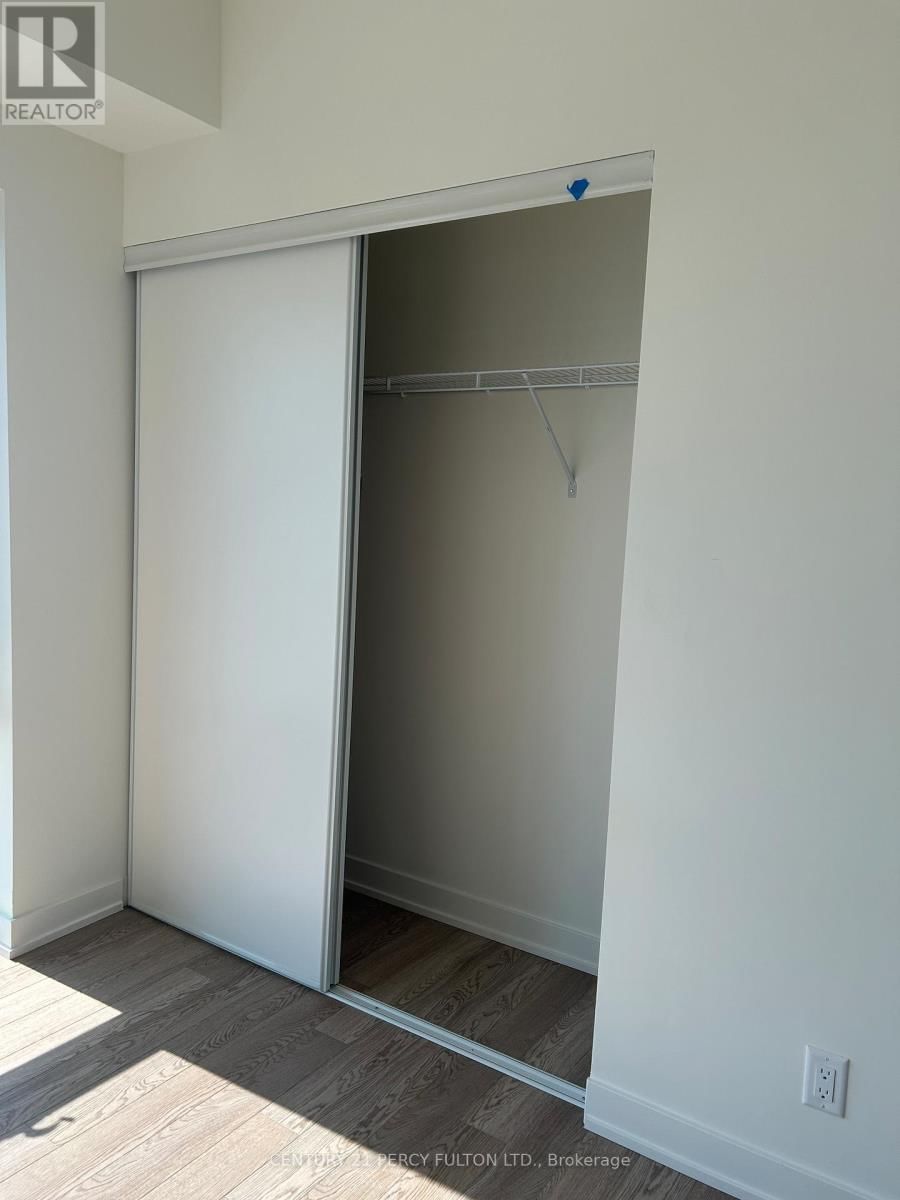 901 - 51 CLARINGTON BOULEVARD Image 14