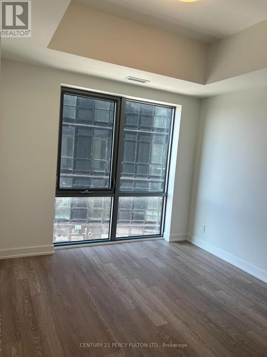 901 - 51 CLARINGTON BOULEVARD Image 16