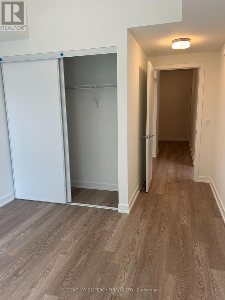 901 - 51 CLARINGTON BOULEVARD Image 17