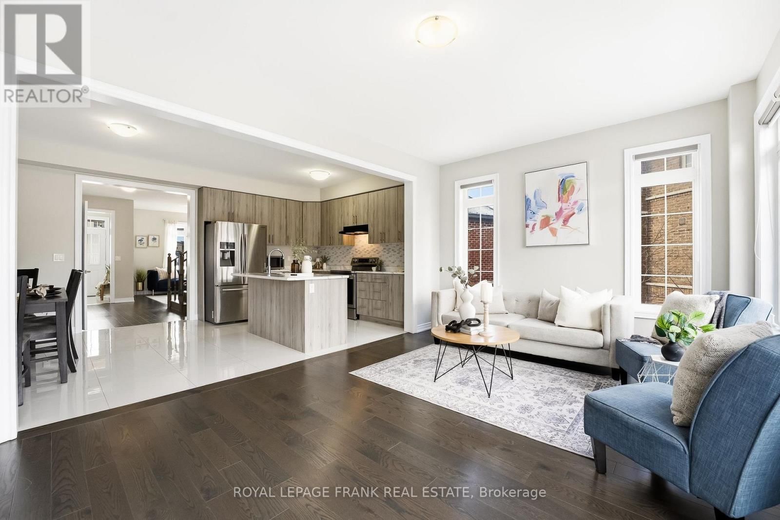 6 ALDRIDGE LANE Image 12