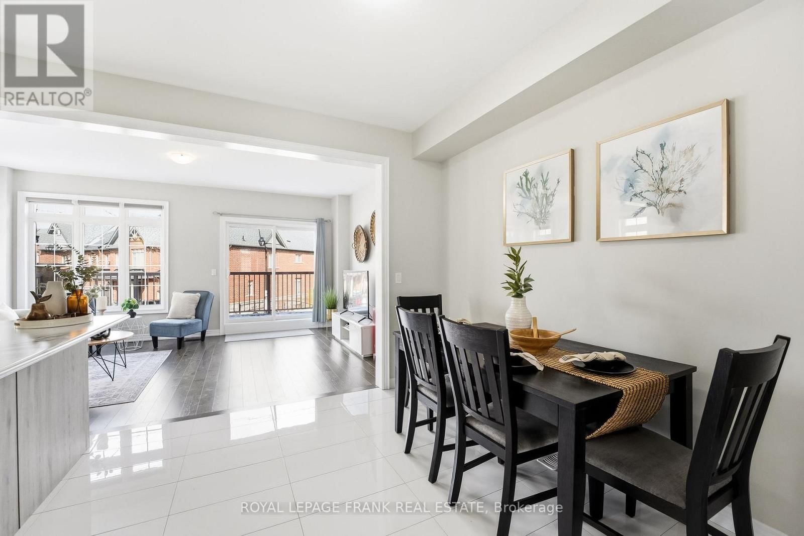 6 ALDRIDGE LANE Image 24