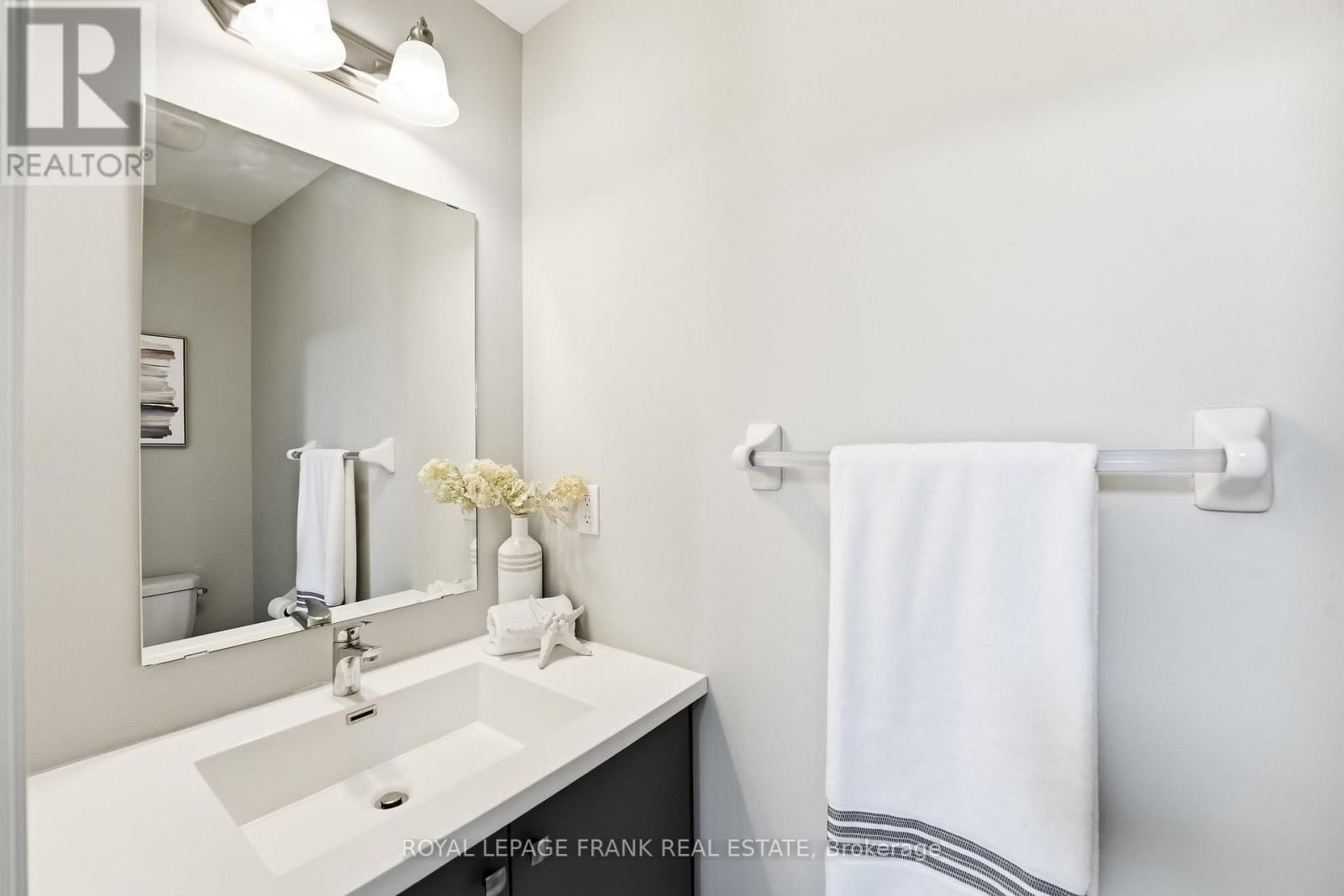 6 ALDRIDGE LANE Image 27