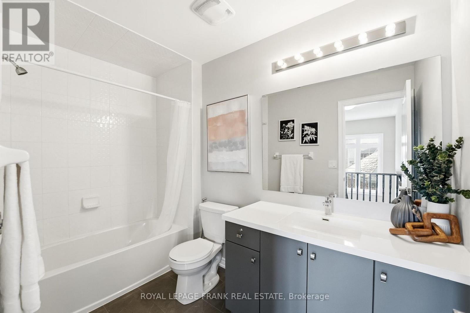 6 ALDRIDGE LANE Image 35