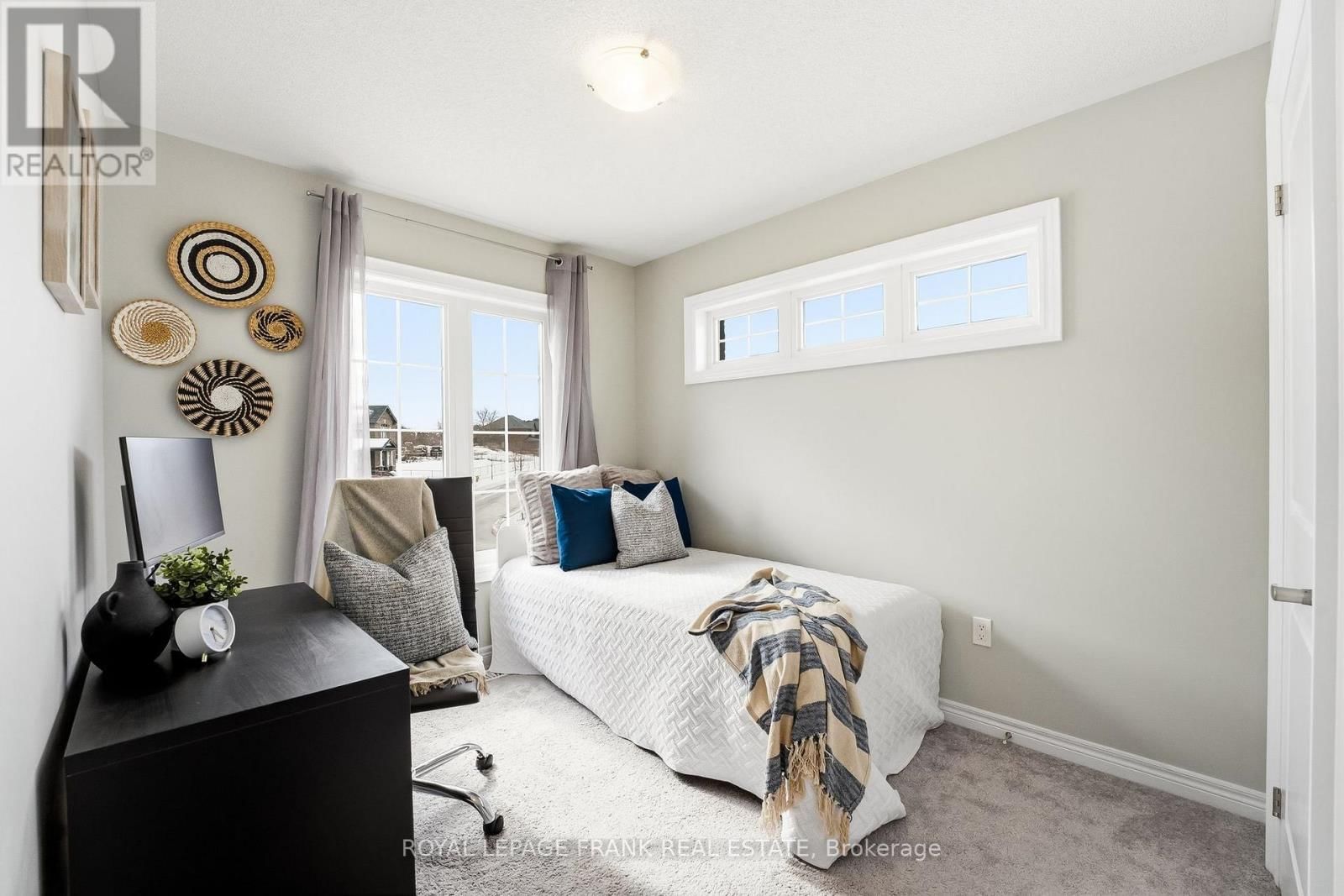 6 ALDRIDGE LANE Image 36