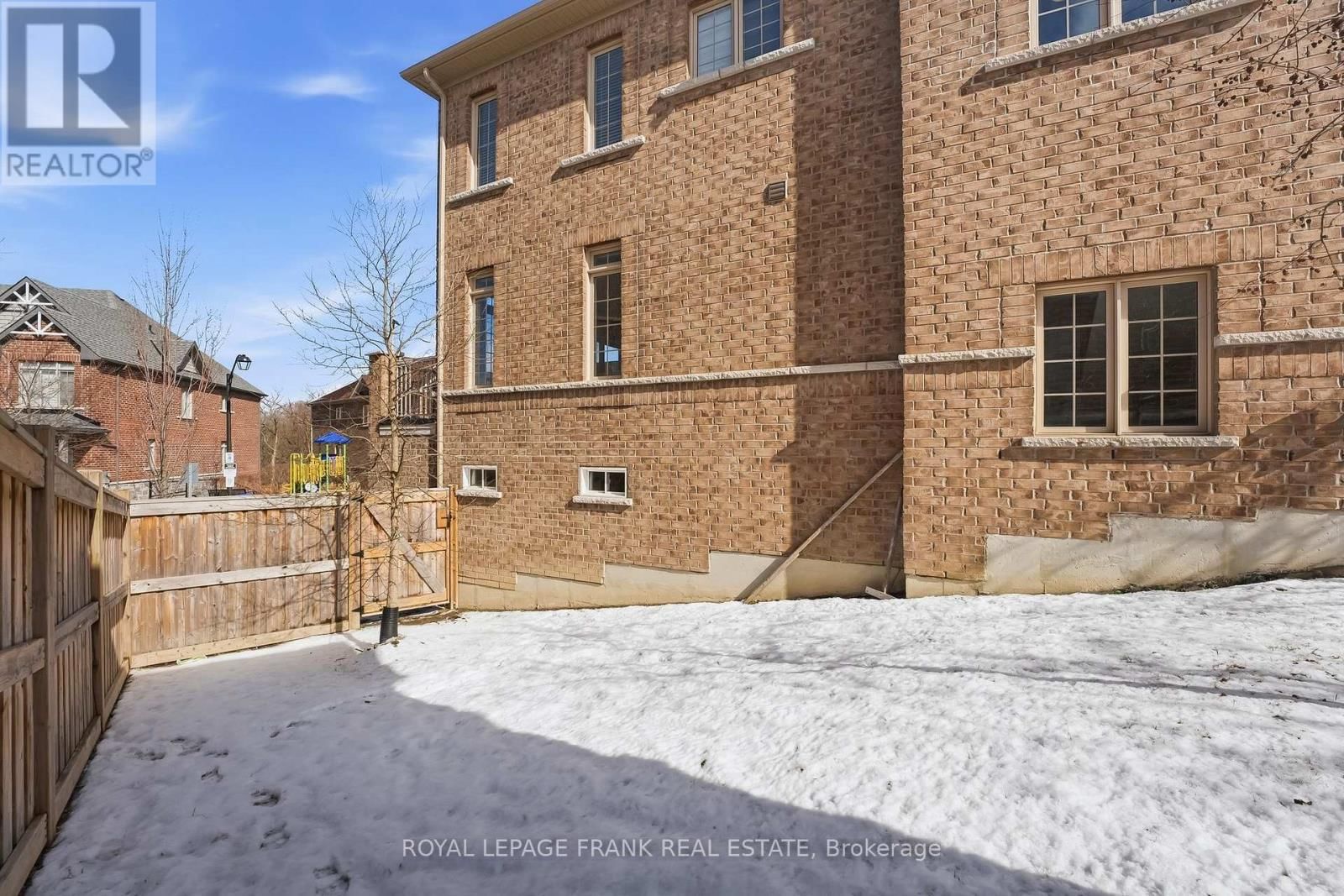 6 ALDRIDGE LANE Image 43