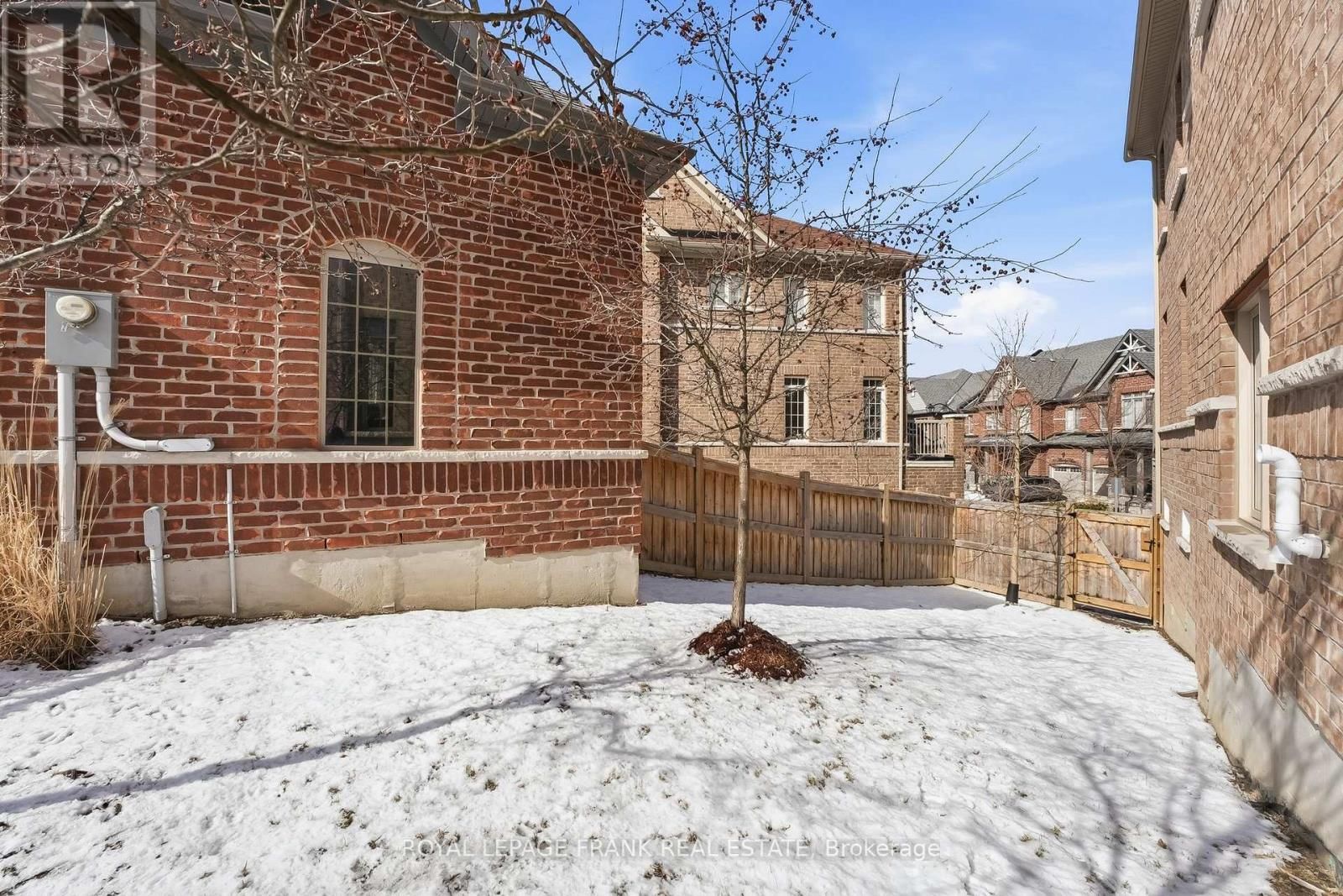 6 ALDRIDGE LANE Image 44