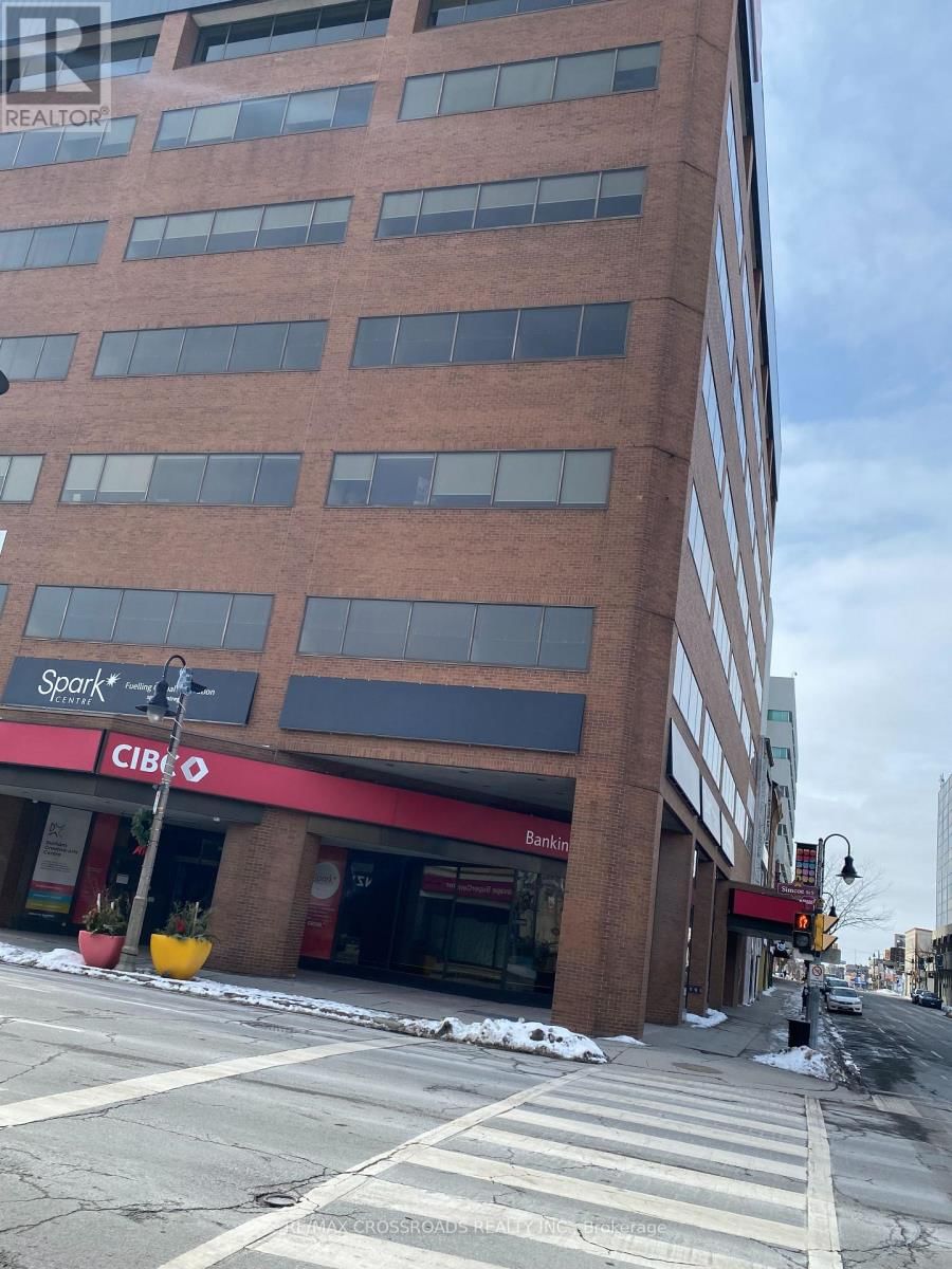 5 SIMCOE STREET SOUTH Image 7