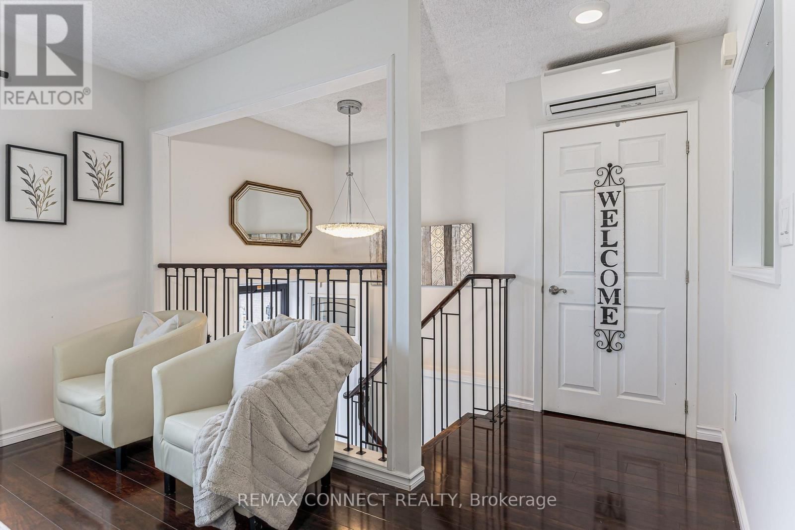 594 WAVERLY STREET NORTH Image 11