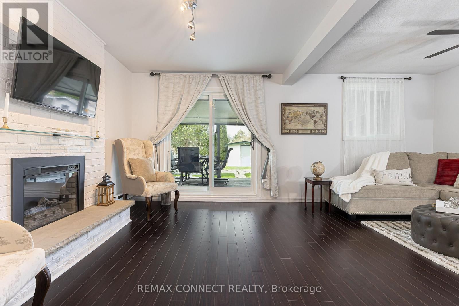 594 WAVERLY STREET NORTH Image 31