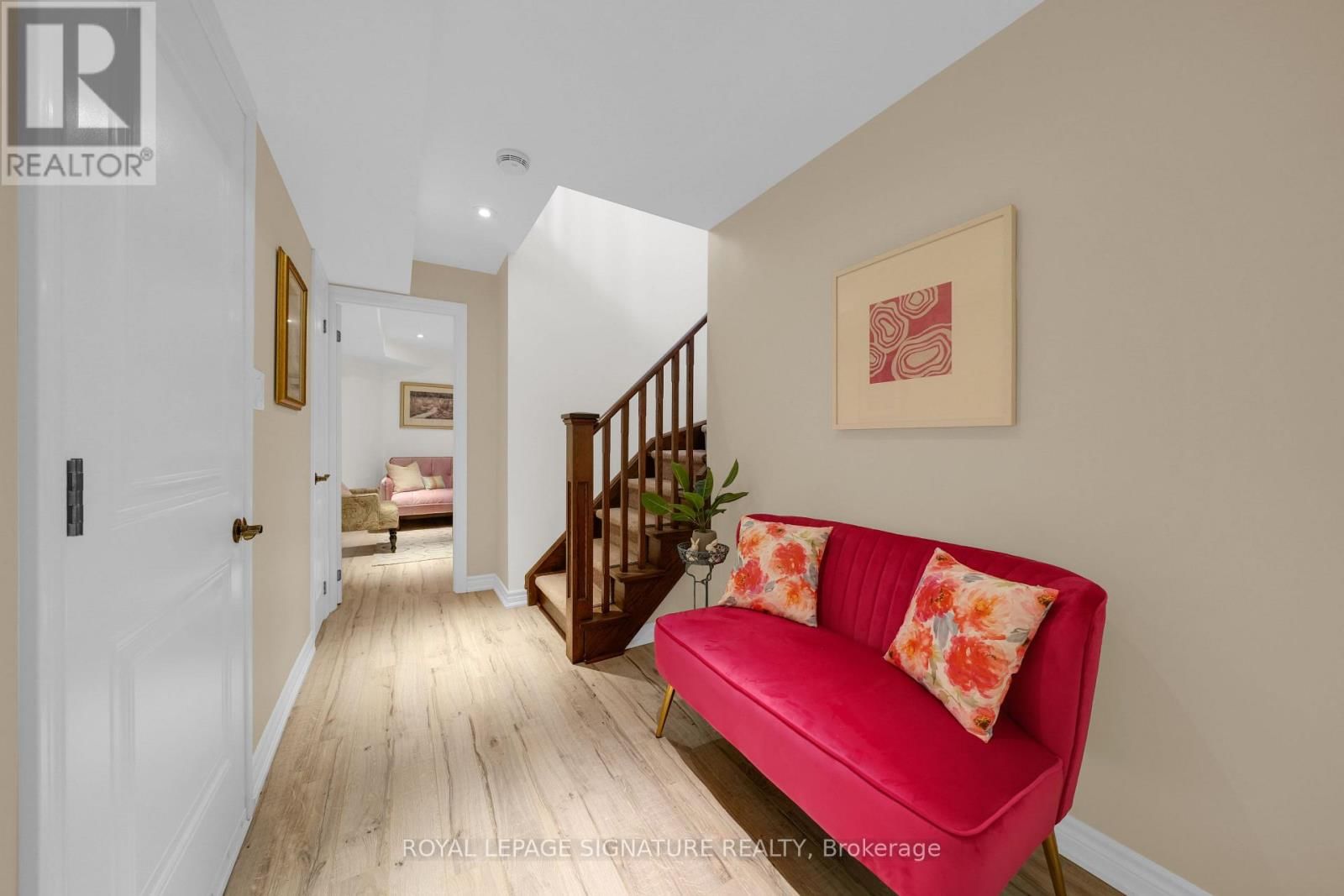 96 WYNDFIELD CRESCENT Image 17