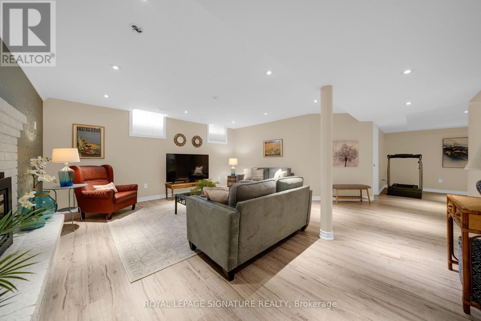 96 WYNDFIELD CRESCENT Image 20