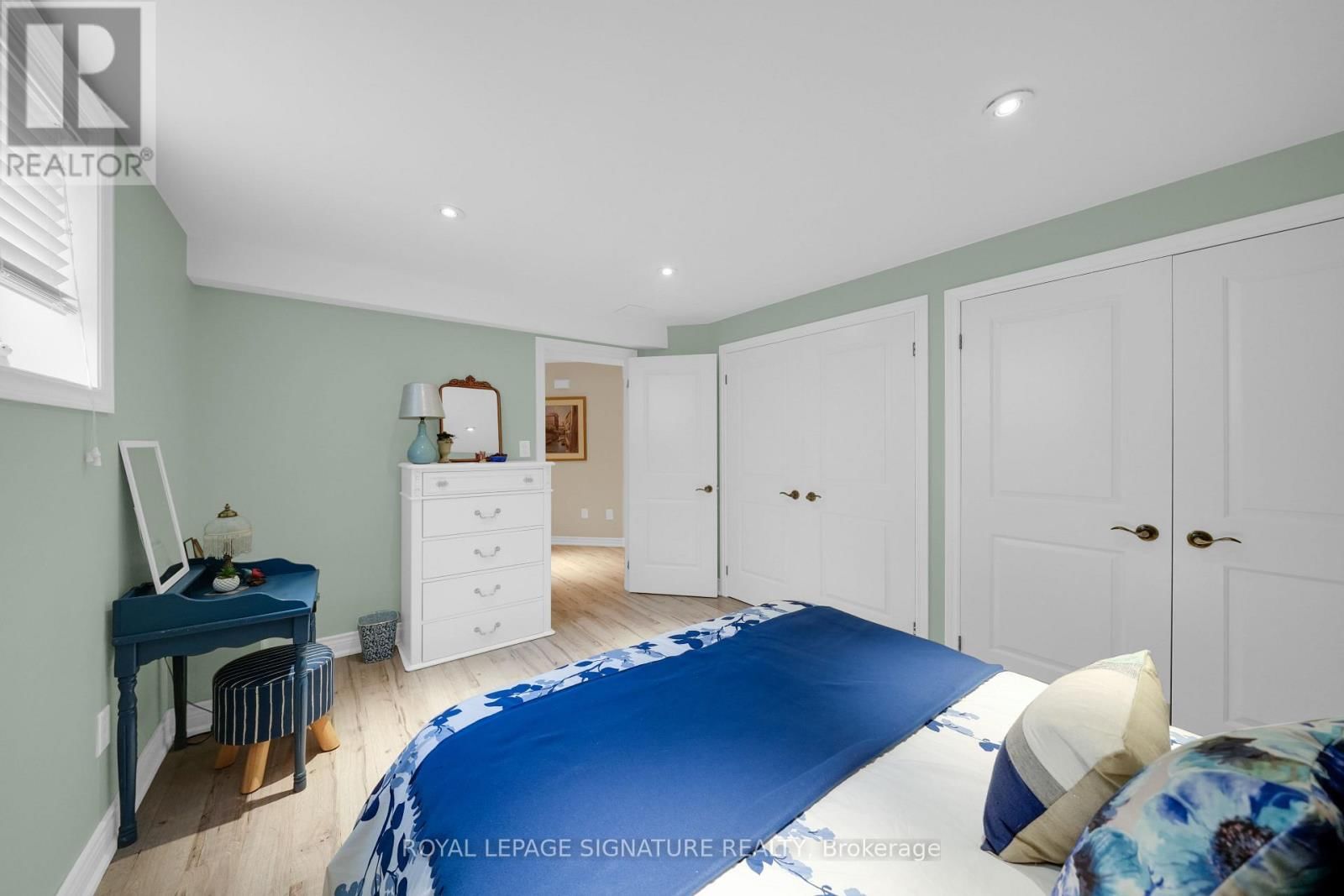 96 WYNDFIELD CRESCENT Image 22