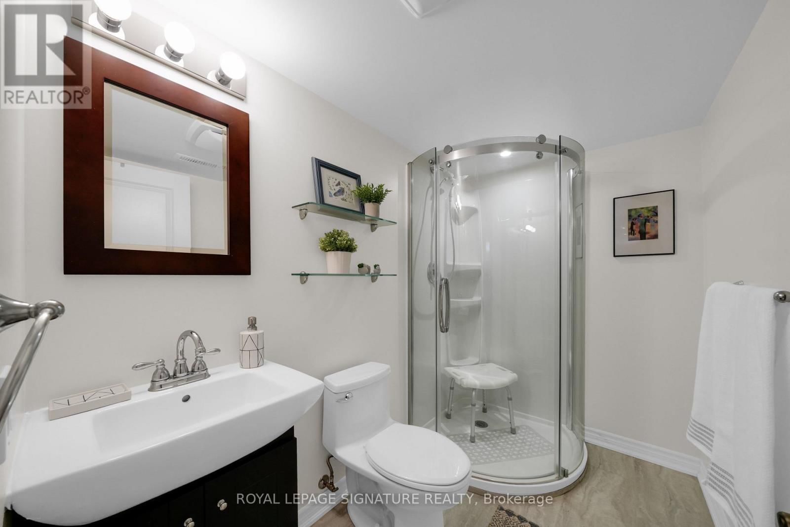 96 WYNDFIELD CRESCENT Image 25