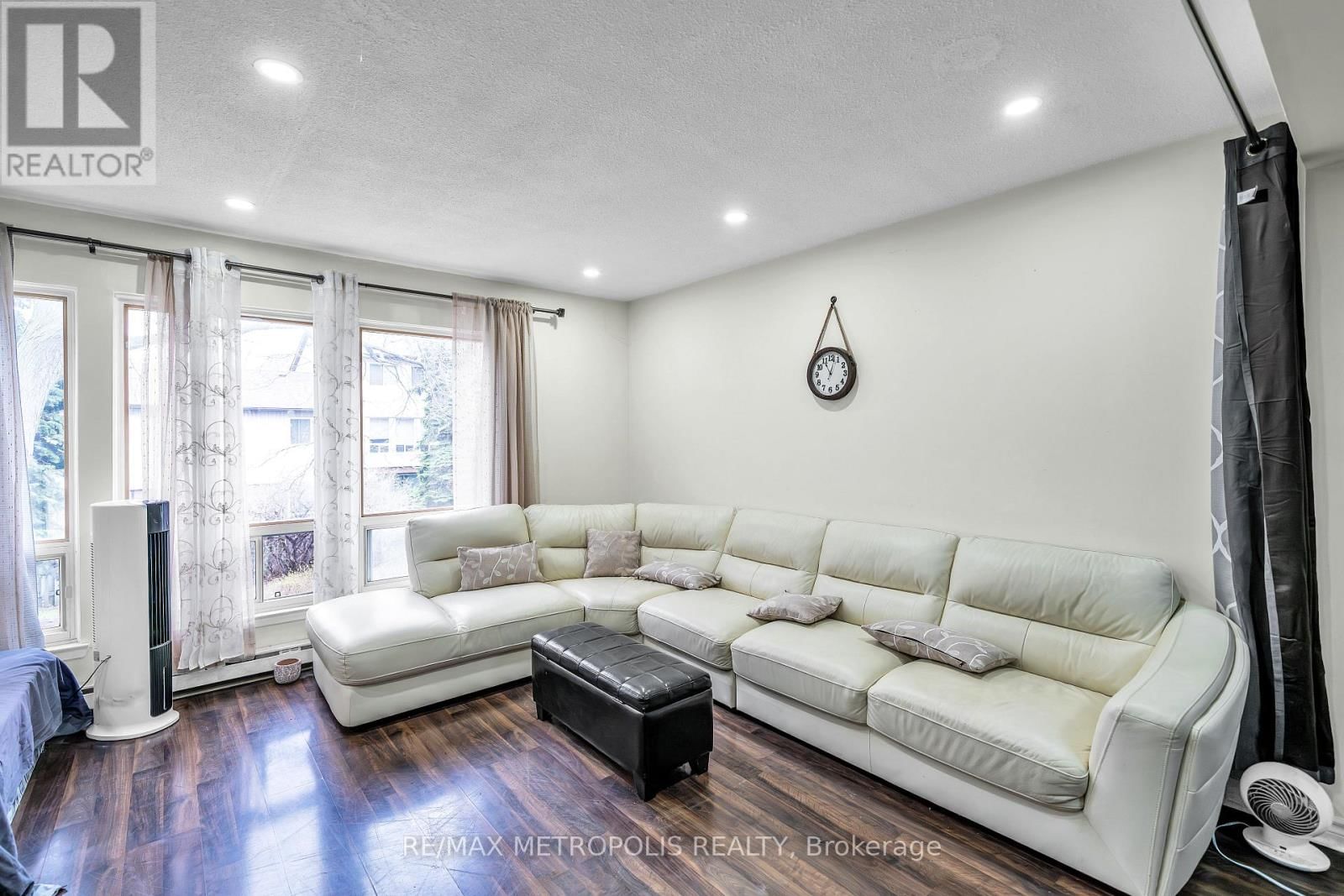 15 - 175 TRUDELLE STREET Image 10