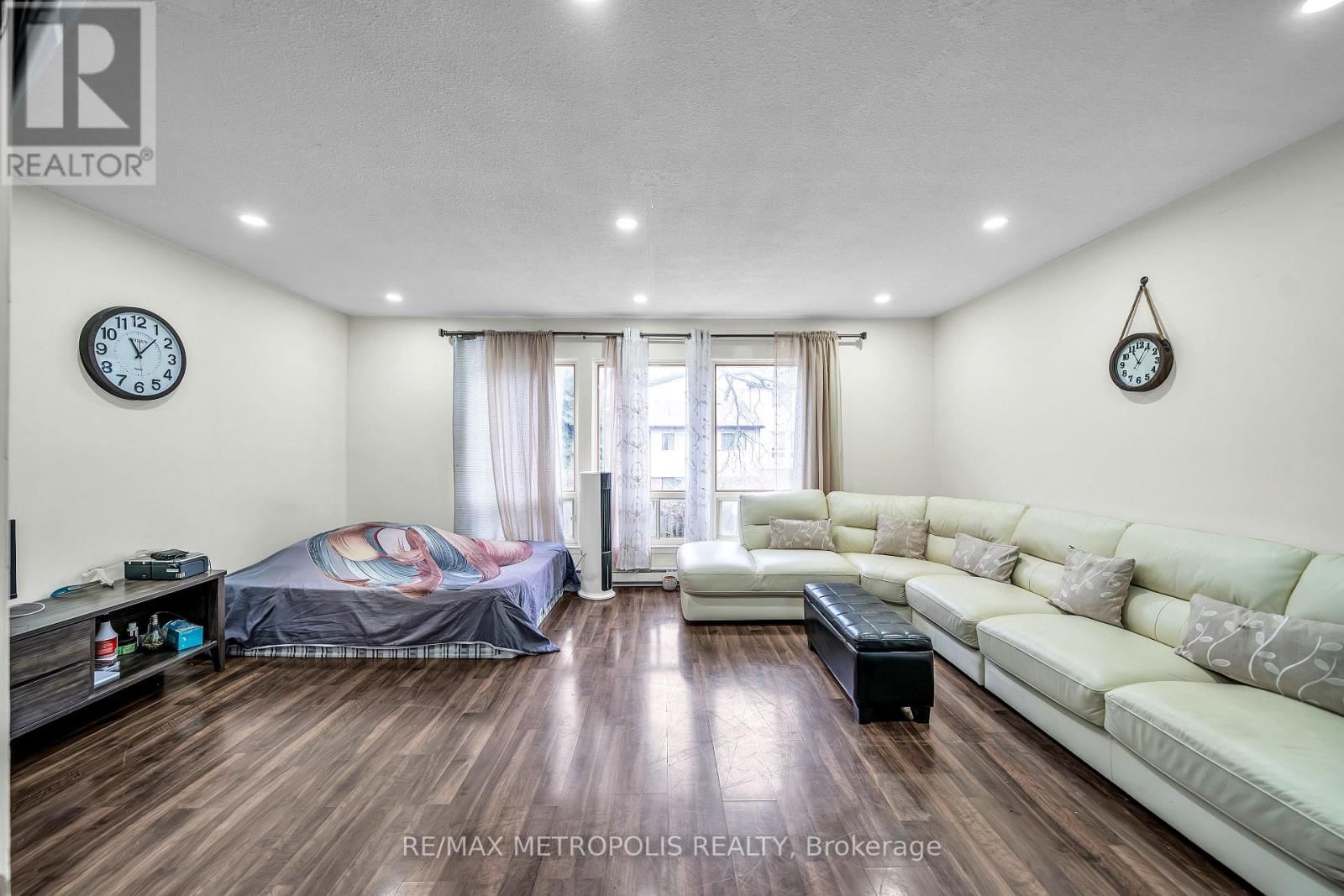 15 - 175 TRUDELLE STREET Image 18