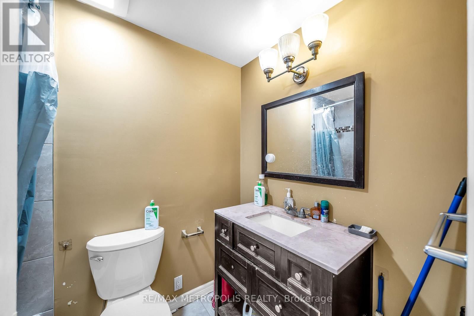 15 - 175 TRUDELLE STREET Image 19