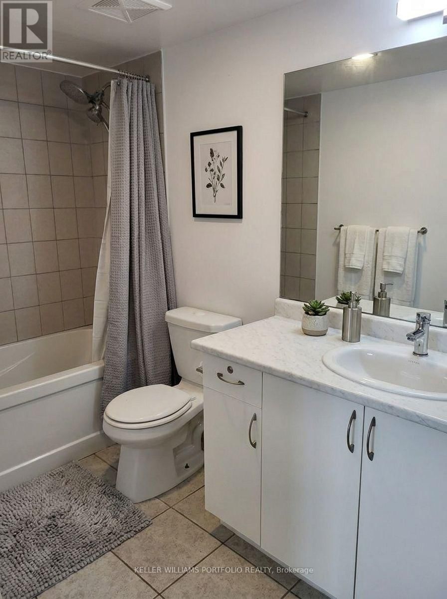 1013 - 8 TRENT AVENUE Image 5